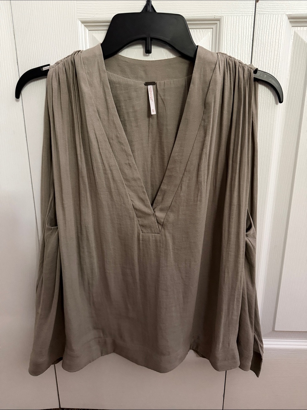 Free People Taupe/Olive V-Neck Sleeveless flowy top